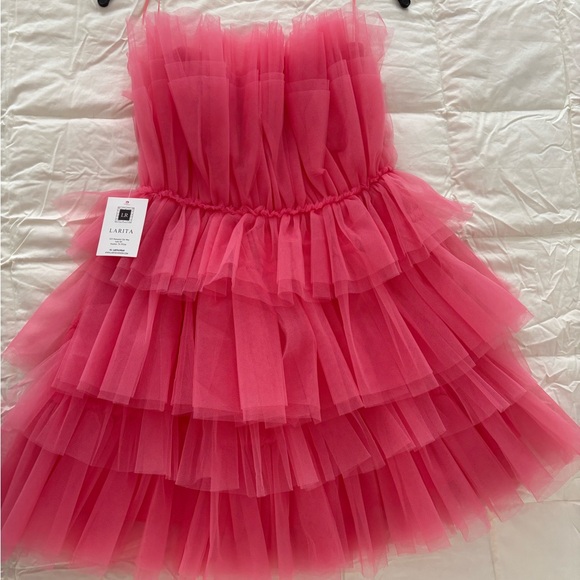Dresses & Skirts - Pink Layered Strapless Tulle Dress
